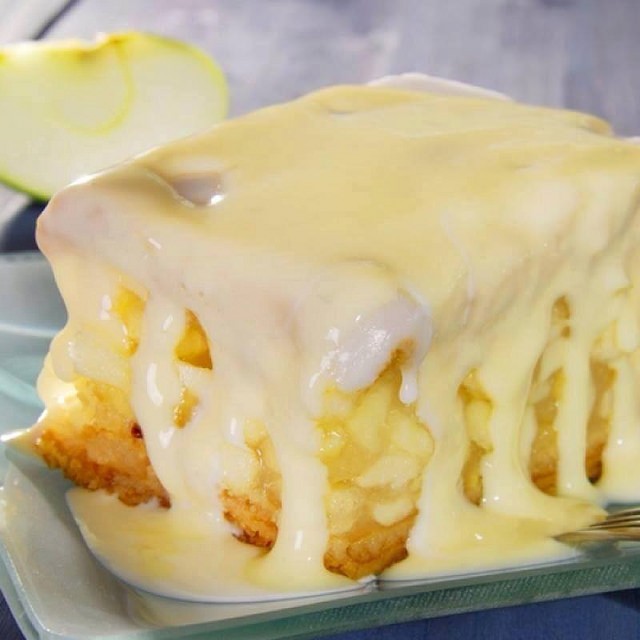 Apple Cake with Vanilla Sauce