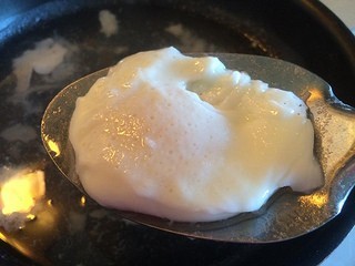 Easy Poached Eggs