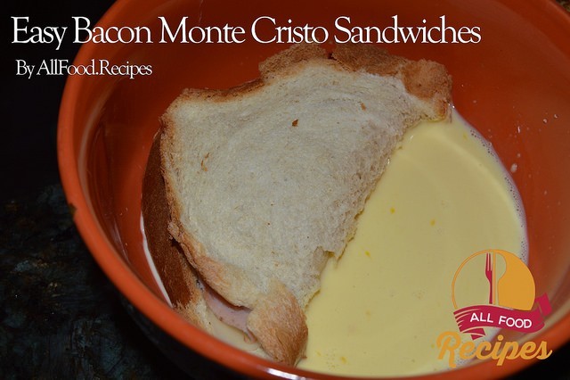 Easy Bacon Monte Cristo Sandwiches