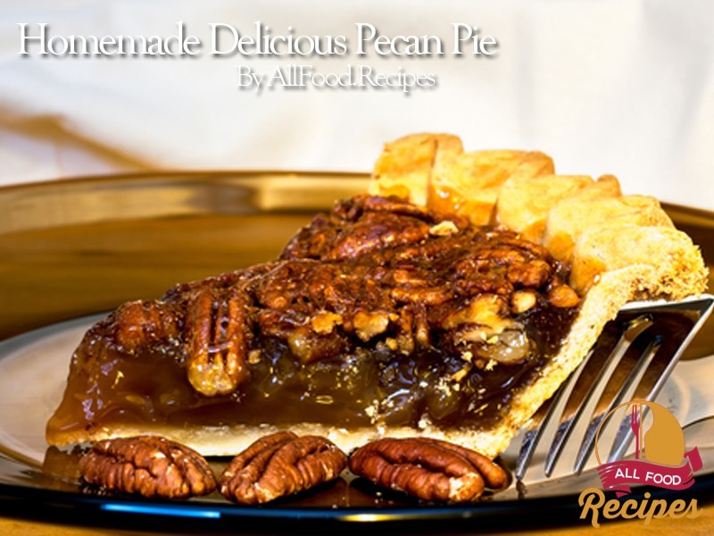 Homemade Delicious Pecan Pie