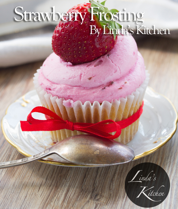 cupcake with strawberry