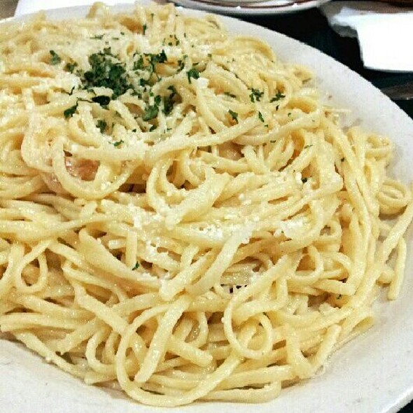 Linguine with Oil Garlic and Parmesan