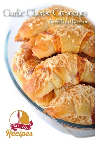 Garlic Cheese Crescents