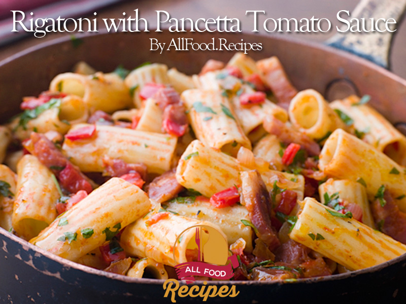 Rigatoni with Pancetta Tomato Sauce