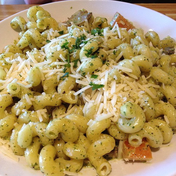 Noodles & Company's Pesto Cavatappi