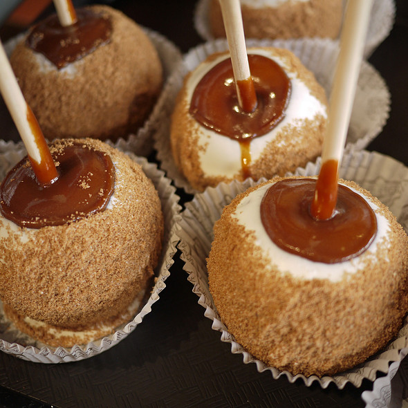 Cheesecake Caramel Apple