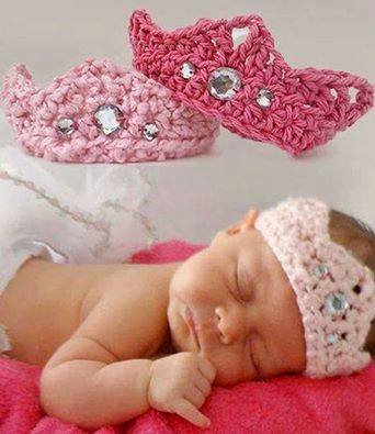 DIY Crochet Newborn Crown Free Pattern