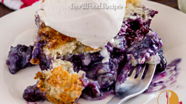 Blueberry Pie and Ice Cream